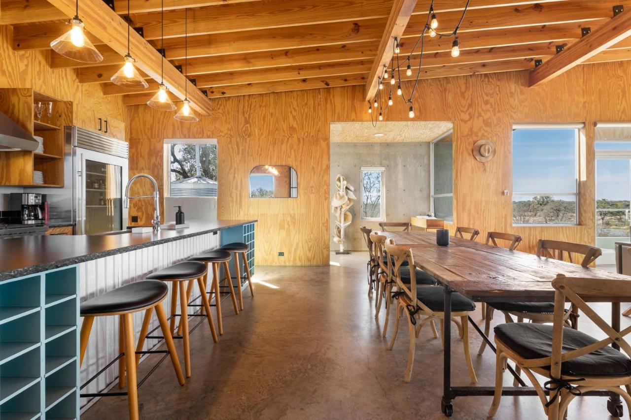 Lazo House - Riverfront With Overlooking Llano River Eksteriør bilde