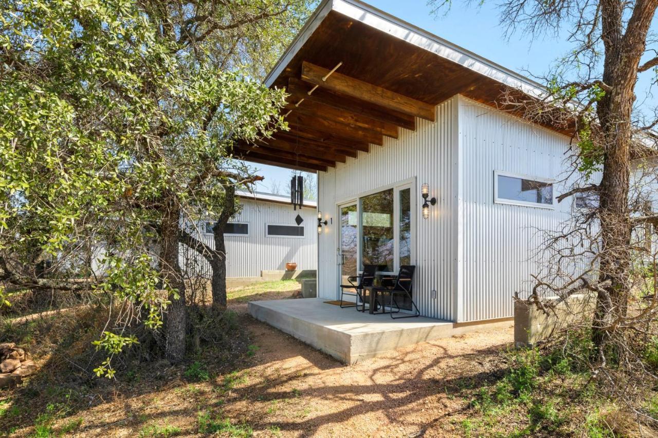 Lazo House - Riverfront With Overlooking Llano River Eksteriør bilde