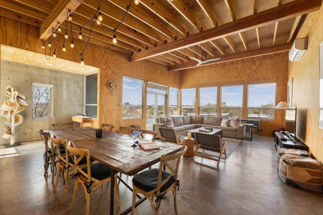 Lazo House - Riverfront With Overlooking Llano River Eksteriør bilde