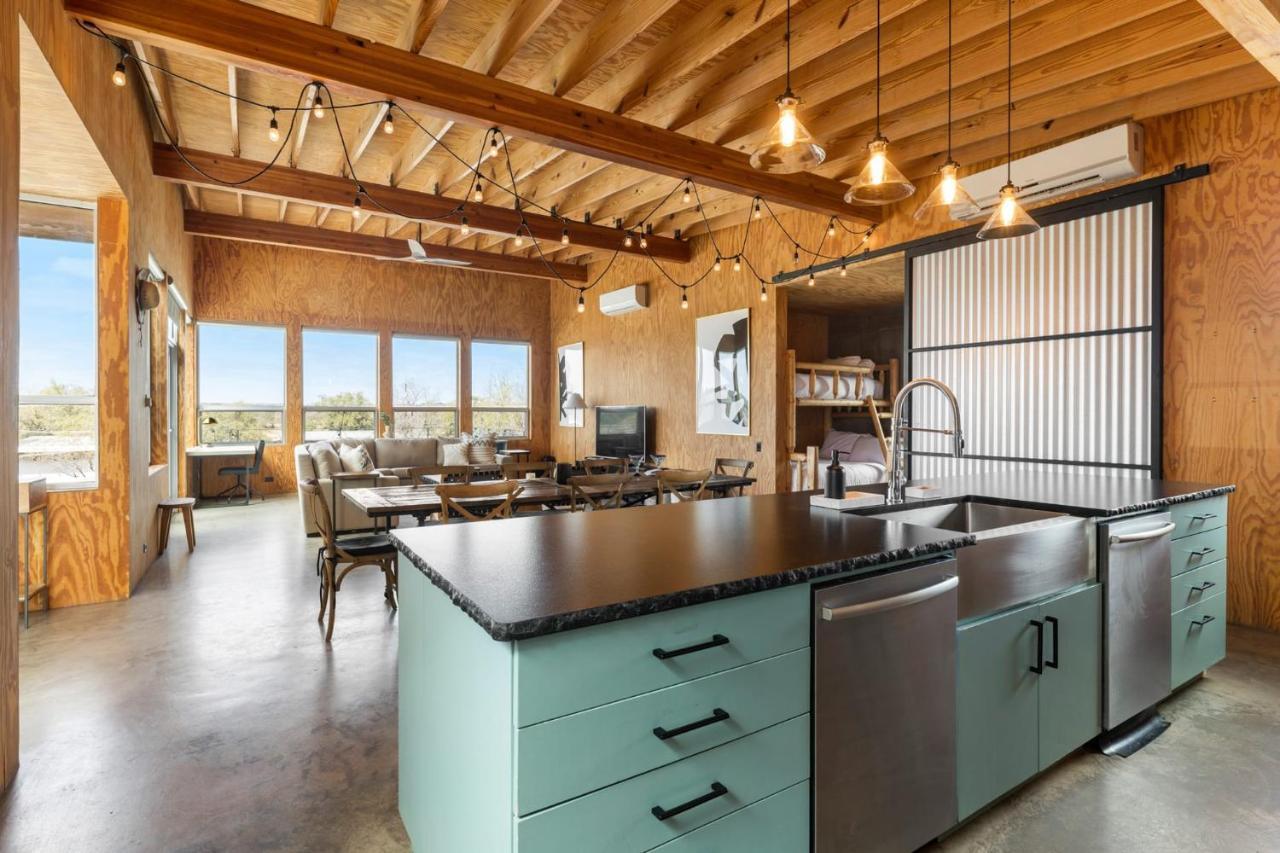 Lazo House - Riverfront With Overlooking Llano River Eksteriør bilde