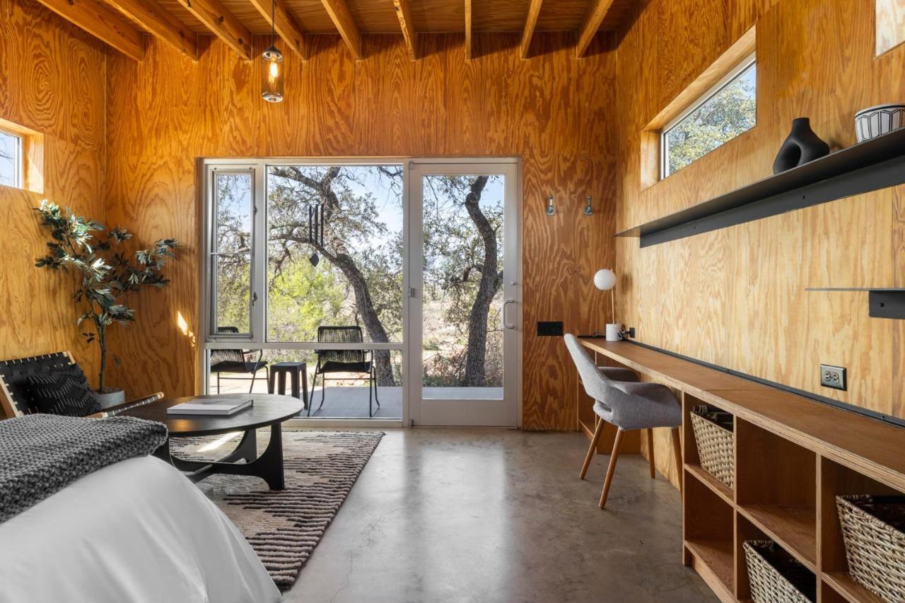 Lazo House - Riverfront With Overlooking Llano River Eksteriør bilde