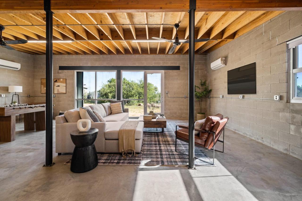 Lazo House - Riverfront With Overlooking Llano River Eksteriør bilde