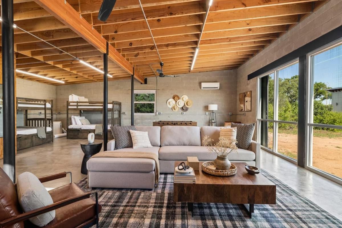 Lazo House - Riverfront With Overlooking Llano River Eksteriør bilde