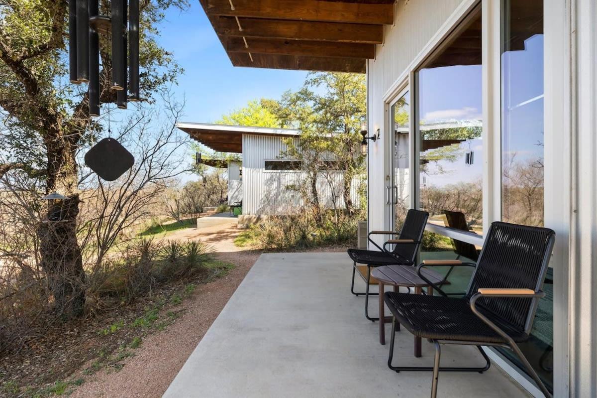Lazo House - Riverfront With Overlooking Llano River Eksteriør bilde