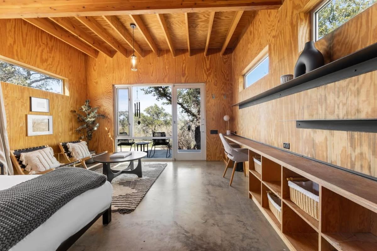 Lazo House - Riverfront With Overlooking Llano River Eksteriør bilde