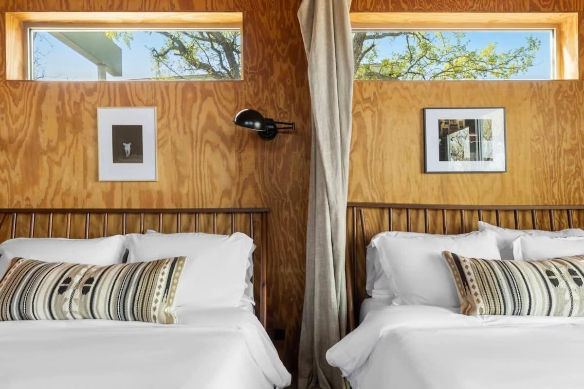 Lazo House - Riverfront With Overlooking Llano River Eksteriør bilde
