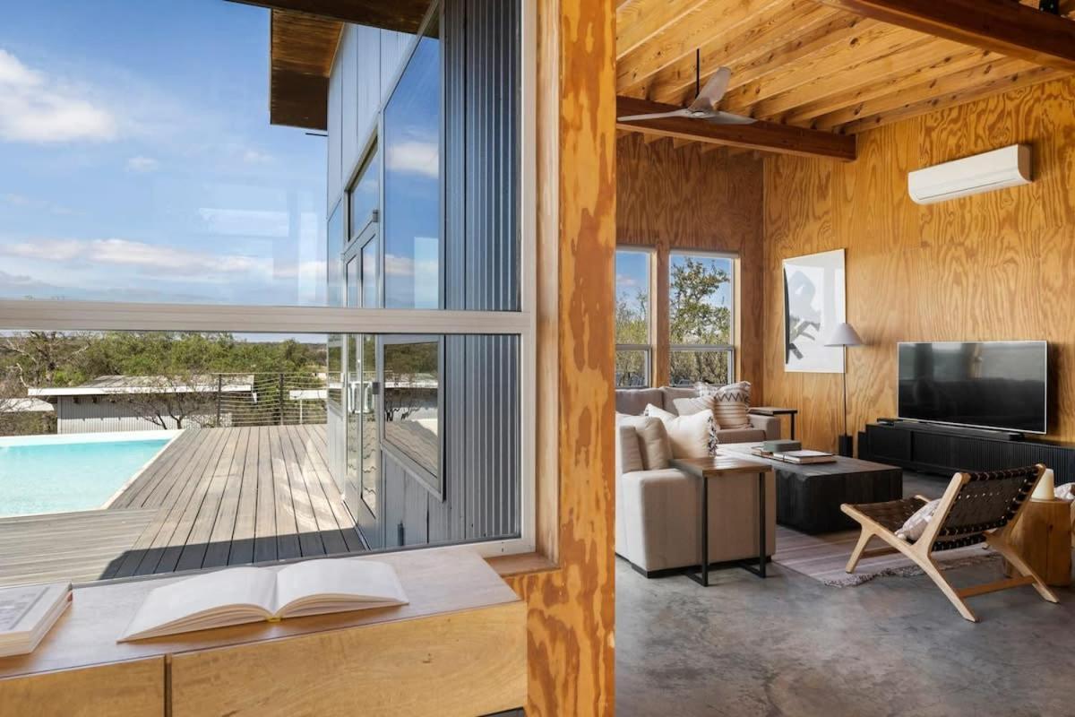 Lazo House - Riverfront With Overlooking Llano River Eksteriør bilde